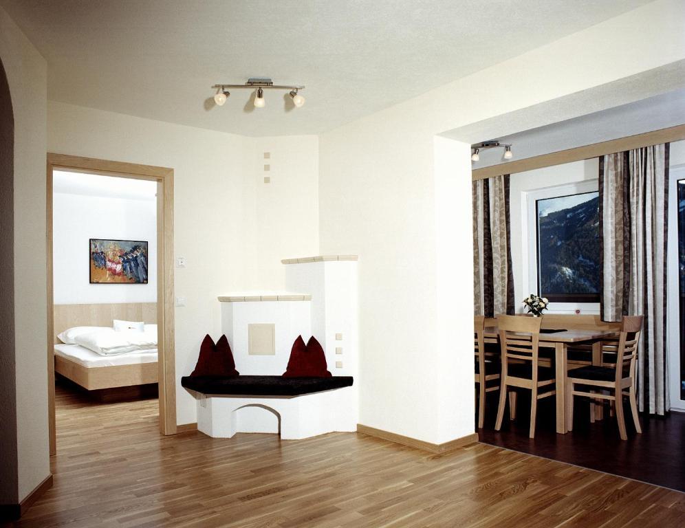 Apart Hotel Sonnhof Ladis Exterior photo