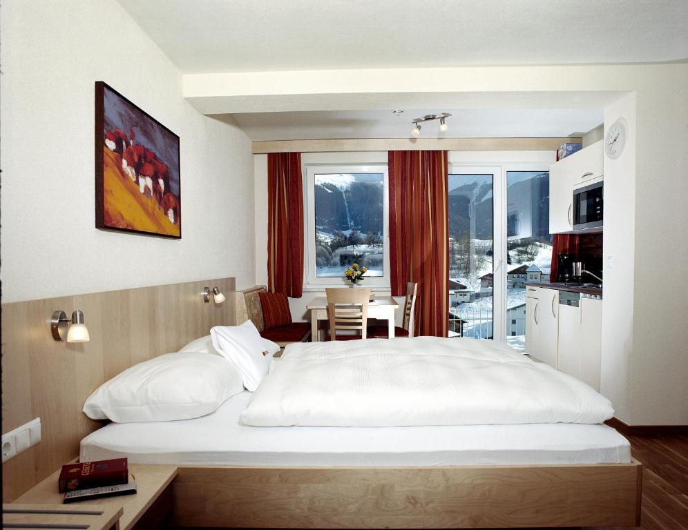 Apart Hotel Sonnhof Ladis Room photo