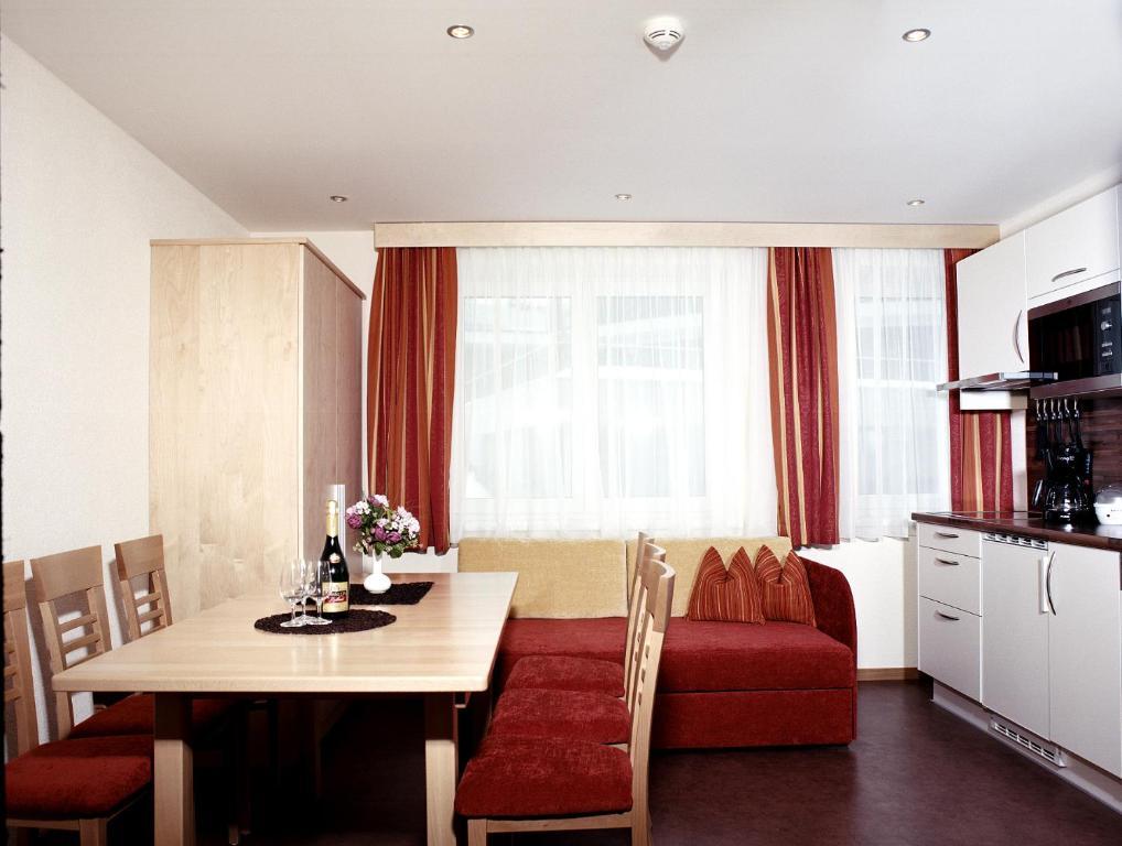 Apart Hotel Sonnhof Ladis Room photo
